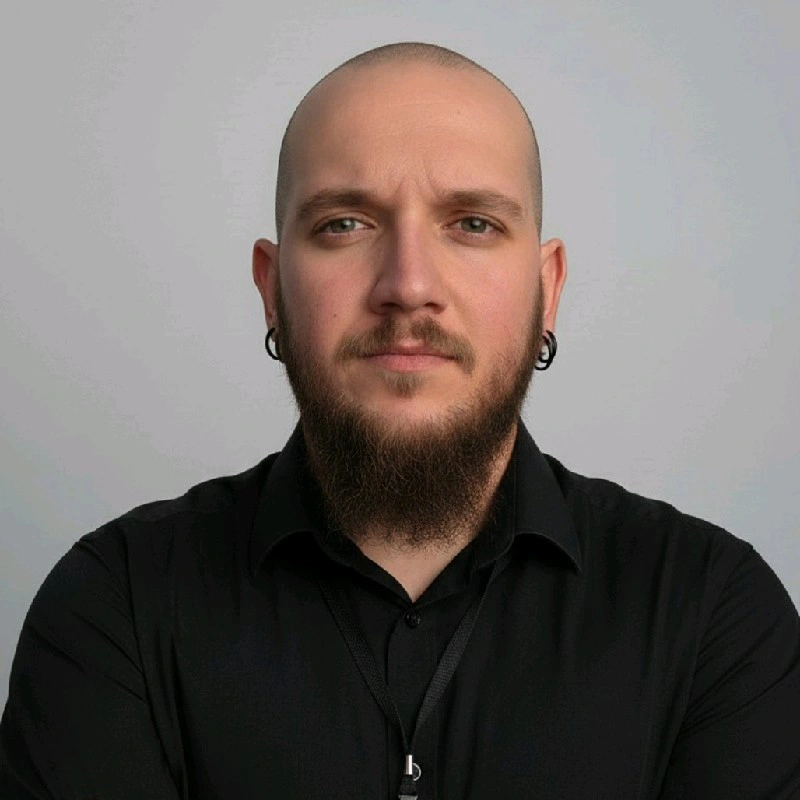 Retrato de Israel Zamora - Sobre Israel Zamora: la cara de The Viking Monkey